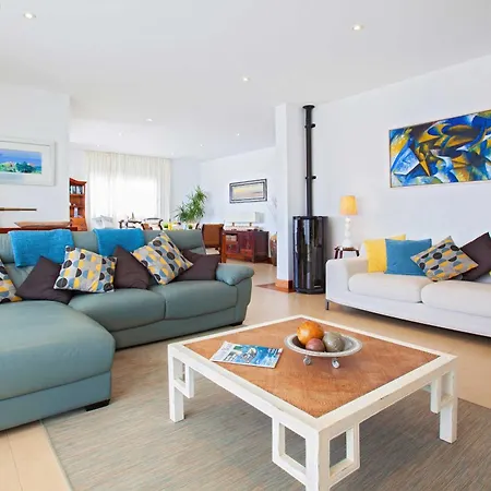 Lovely Puerto Calero 3 Bedrooms Private Pool Casa Dora Short Walk To Marina Lanzarote וילה יאיזה
